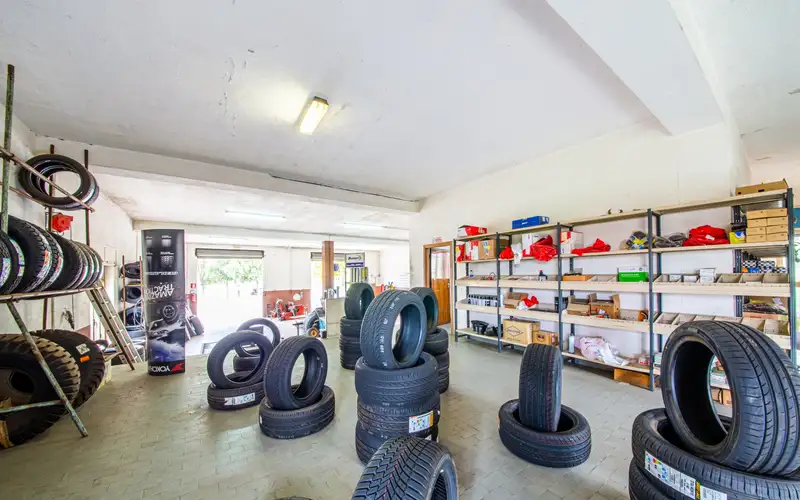 Foto dell'officina Mulas Gomme