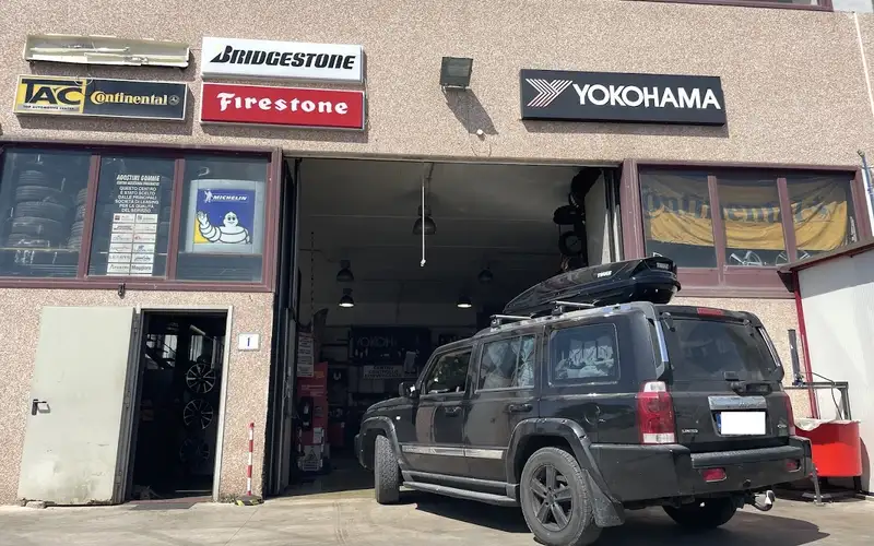 Foto dell'officina MyGOM - Agostini Alessandro - Riparazione Gomme