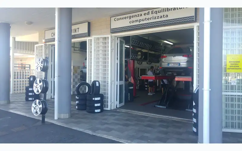 Foto dell'officina MyGOM - Centro Pneumatici Aranova Sas - BestDrive