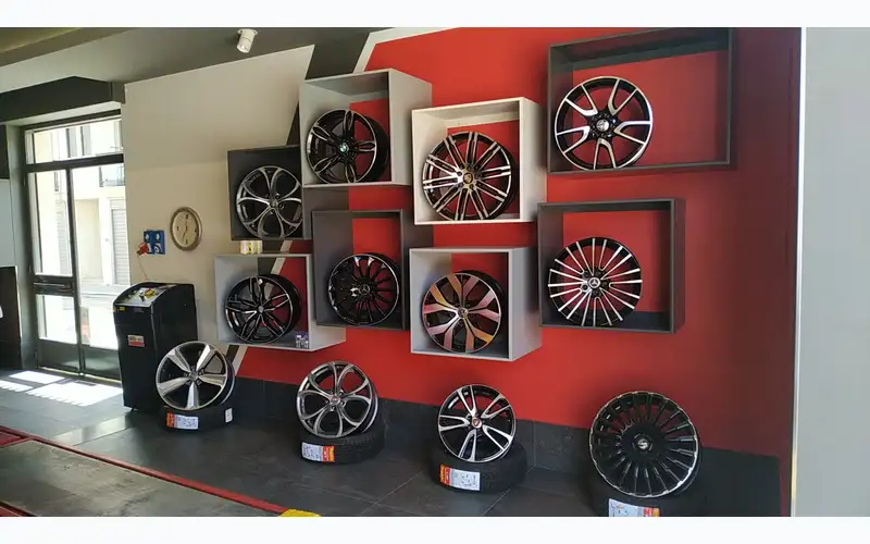 Foto dell'officina Napolitano Gomme