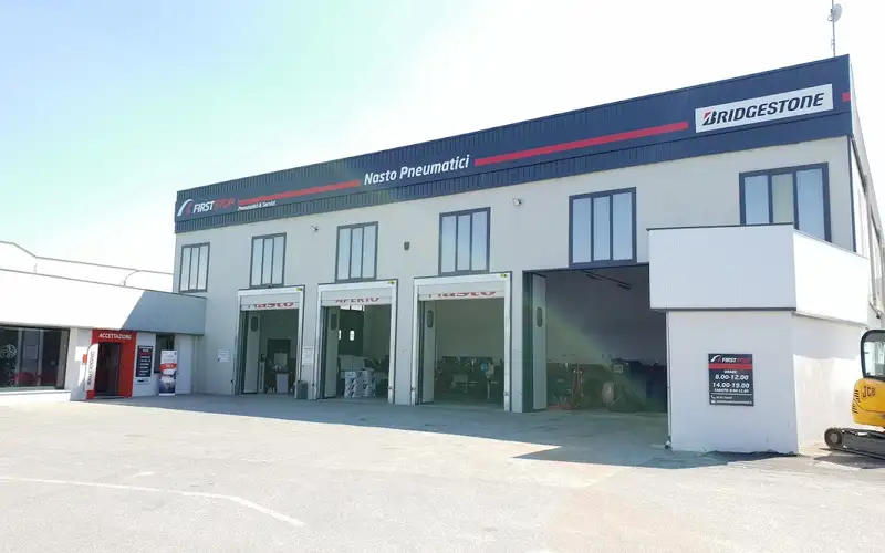 Foto dell'officina Nasto Pneumatici