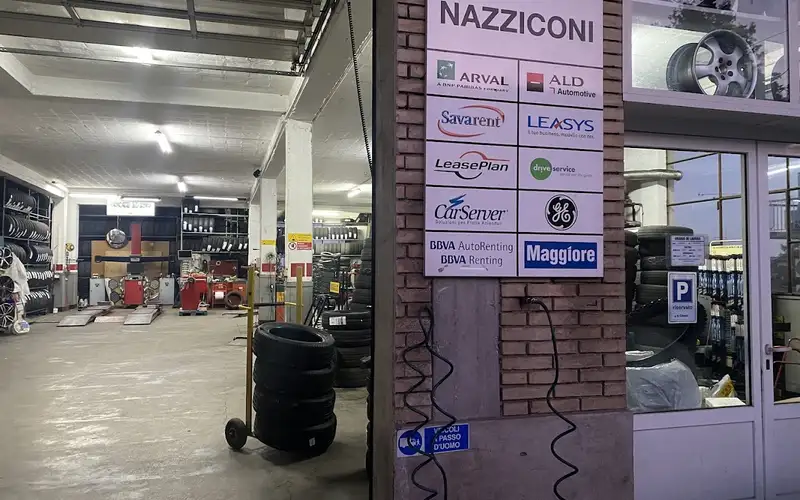 Foto dell'officina Nazziconi Centro Gomme S.n.c.