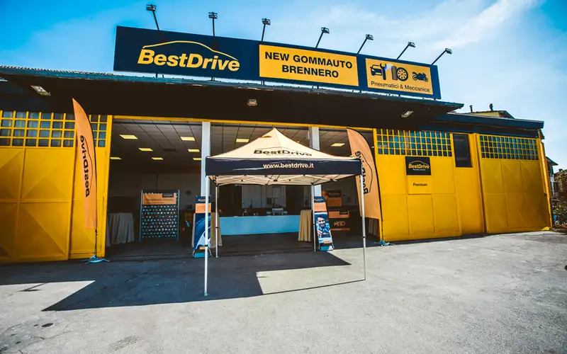 Foto dell'officina New Gomme Auto Brennero - BestDrive