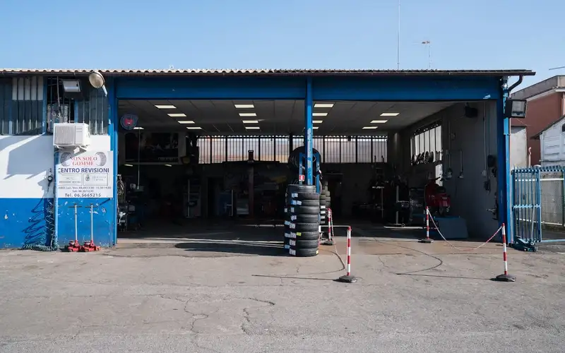 Foto dell'officina Non Solo Gomme - Roma