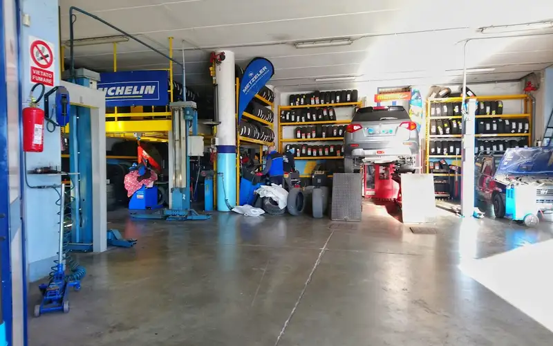 Foto dell'officina Officina Sgariglia Di Sgariglia Mario & C.