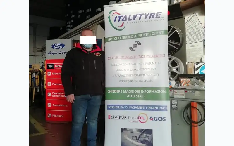 Foto dell'officina Officina Tocchi S.r.l.