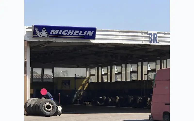 Foto dell'officina Paparusso Pneumatici