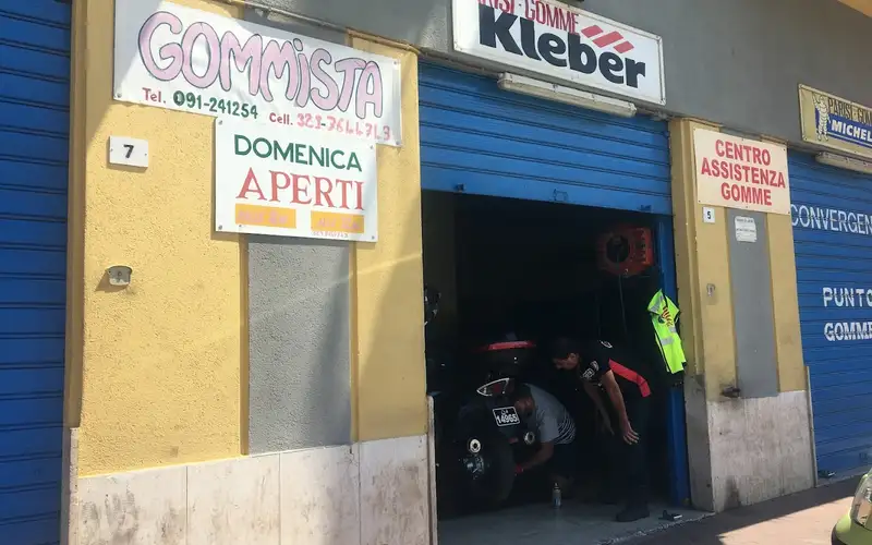 Foto dell'officina Parisi Gomme