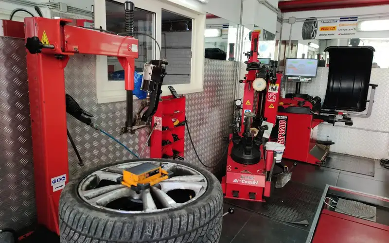 Foto dell'officina Parking & Gomme