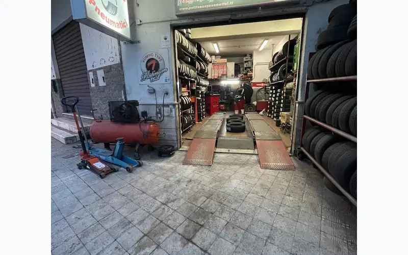 Foto dell'officina Pellicanò Pneumatici & Carburanti