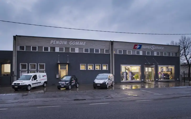 Foto dell'officina Pendin Gomme S.N.C. - Revisioni Carli S.R.L.