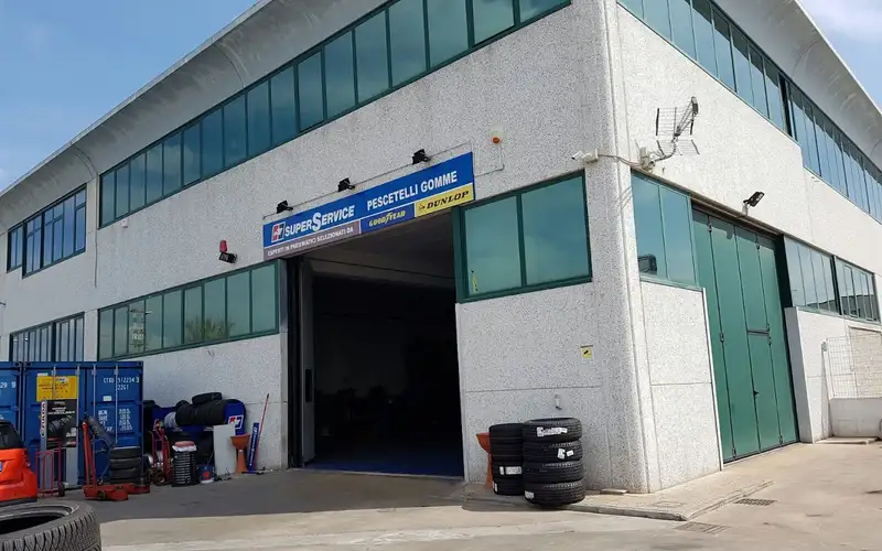 Foto dell'officina Pescetelli Gomme di Pescetelli Luca - Centro SuperService