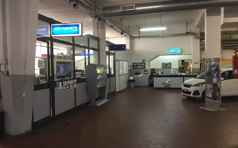 Foto dell'officina Peugeot Appia Service