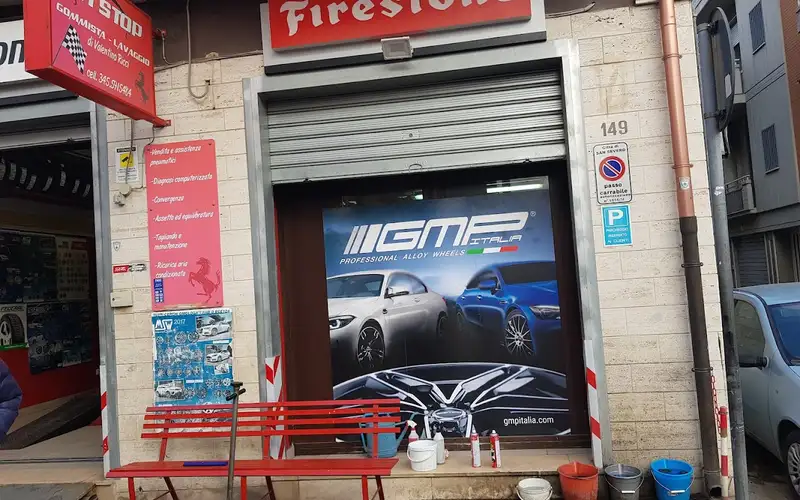 Foto dell'officina Pit Stop di Valentino Ricci