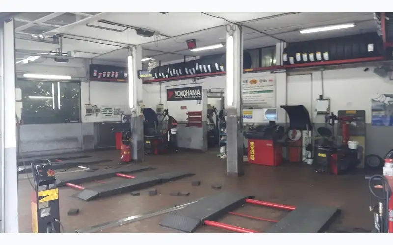 Foto dell'officina Piva Gomme S.r.l.