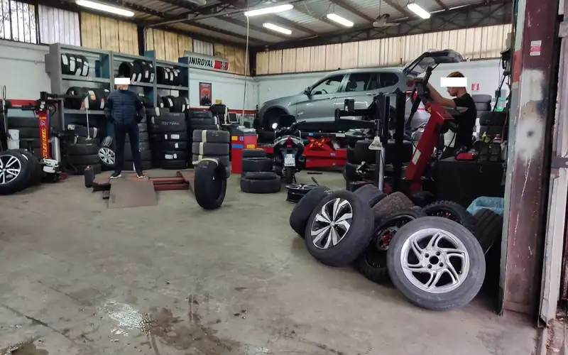 Foto dell'officina Pneumatici De Angelis Cisterna Di Latina