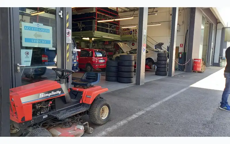 Foto dell'officina Pneumatici Ledro
