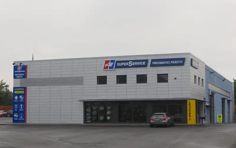 Foto dell'officina Pneumatici Peretti