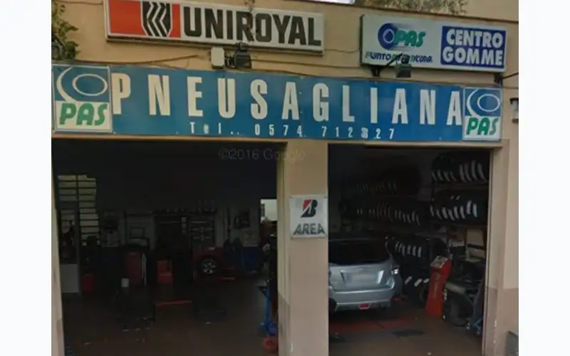 Foto dell'officina Pneus Agliana S.n.c.