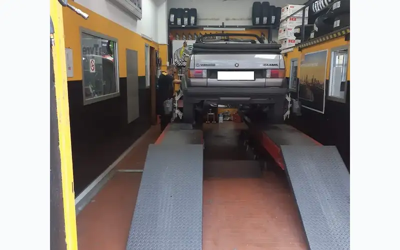 Foto dell'officina Pneus Evolution S.r.l. - BestDrive