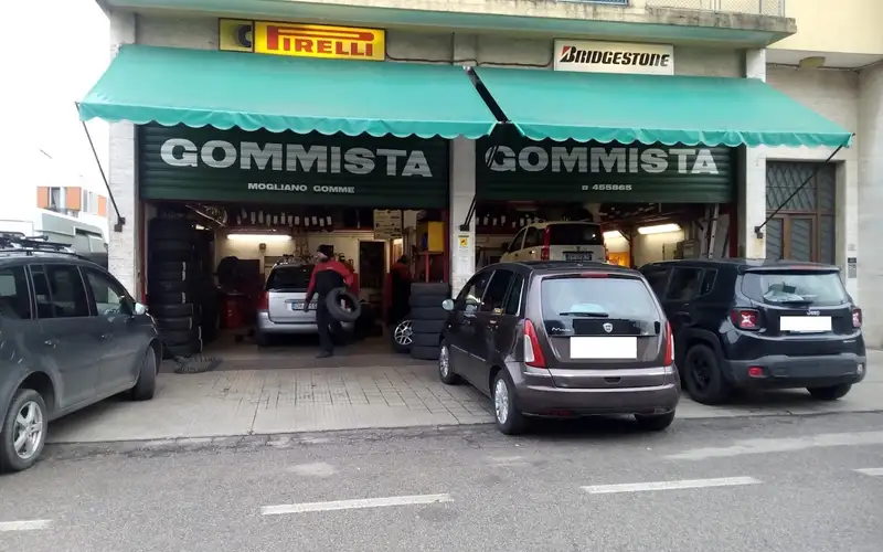 Foto dell'officina Pneus Expert