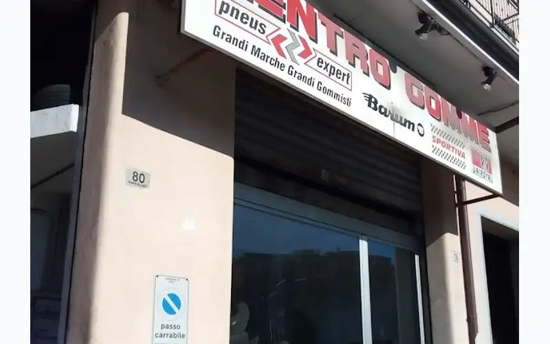 Foto dell'officina Pneus Expert Centro Gomme S.n.c. Di Cafaro Maurizio & C.