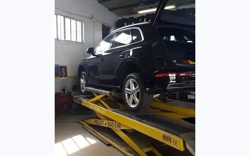 Foto dell'officina Pneus Expert - Miki Gomme Di Sartori Michele