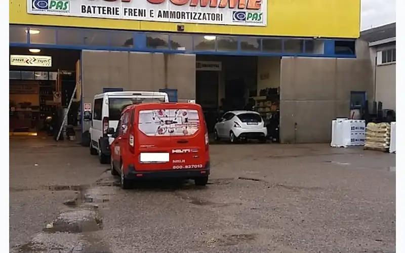 Foto dell'officina Pneus Expert Rossi Gomme