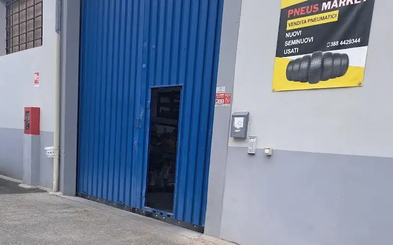 Foto dell'officina Pneus Market