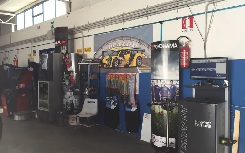 Foto dell'officina Pneus Point