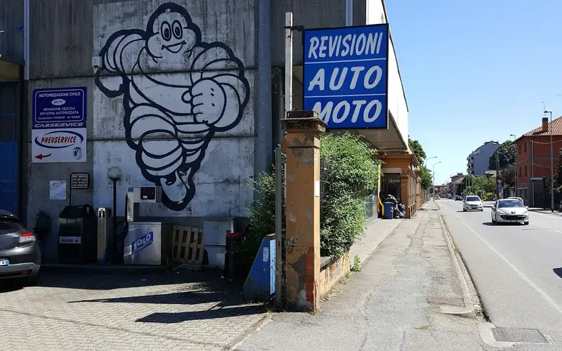 Foto dell'officina Pneuservice Di Chiara D'Urbano