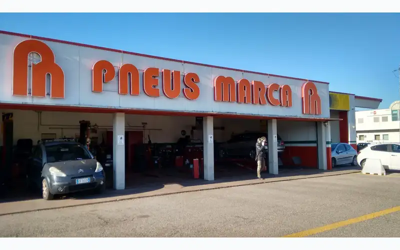 Foto dell'officina Pneusmarca S.r.l. - Driver Center Pirelli Villorba