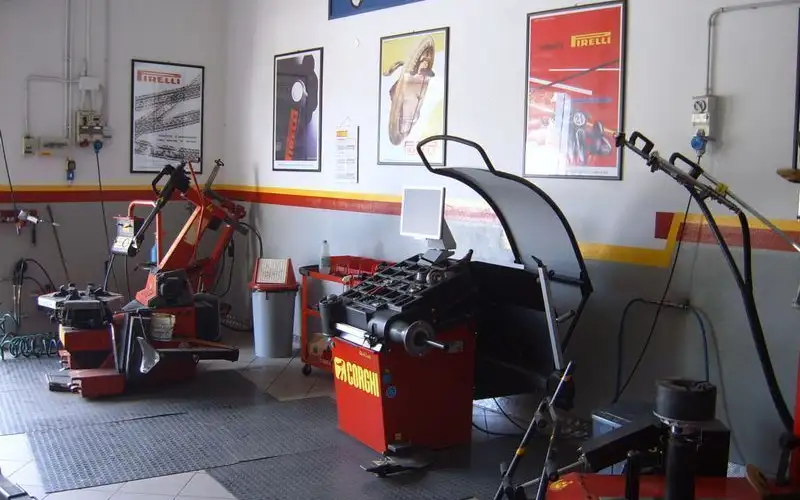Foto dell'officina Pneusoro S.r.l.