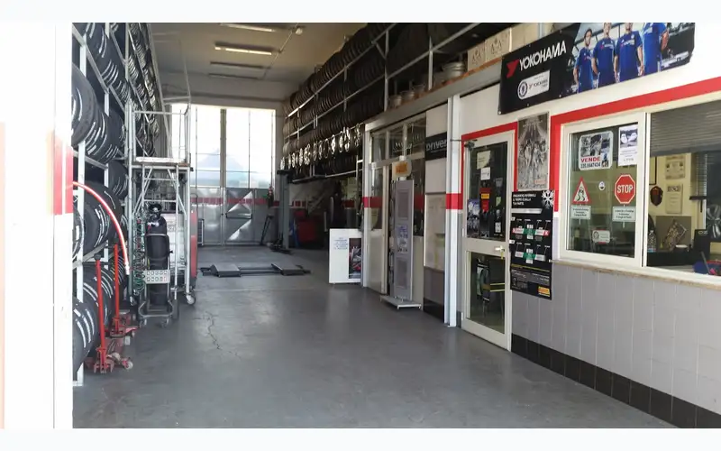 Foto dell'officina Pneustil Di Tiberi Rosario