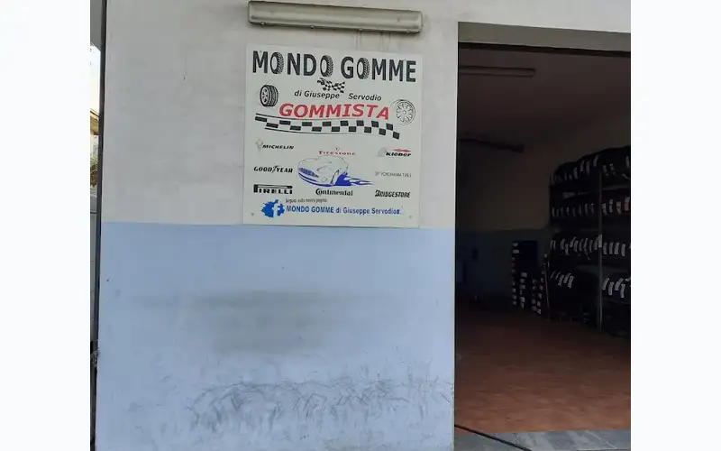 Foto dell'officina Pneutatici Gommista Servodio Nicola