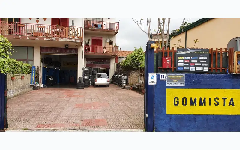 Foto dell'officina Professional Gomme di Coppola Giuseppe