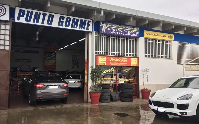 Foto dell'officina Punto Gomme Autoservice S.a.s.