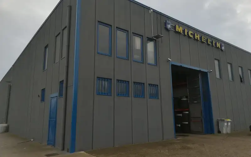 Foto dell'officina Randisi Pneumatici