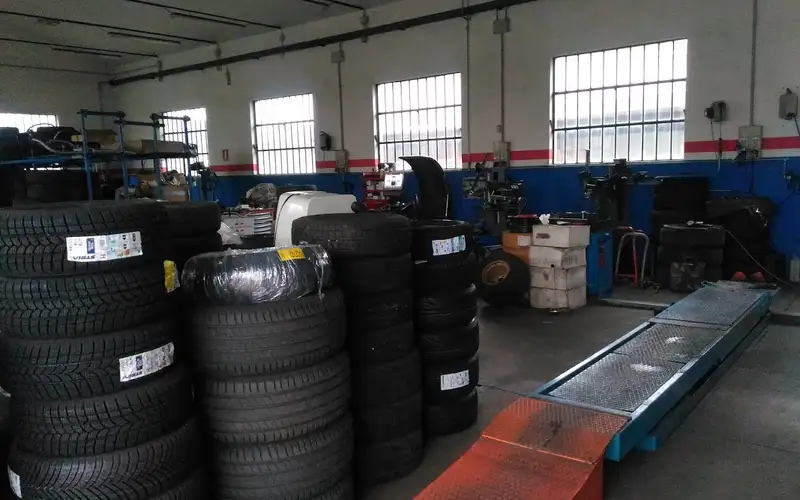 Foto dell'officina Reboli Fabio Tires