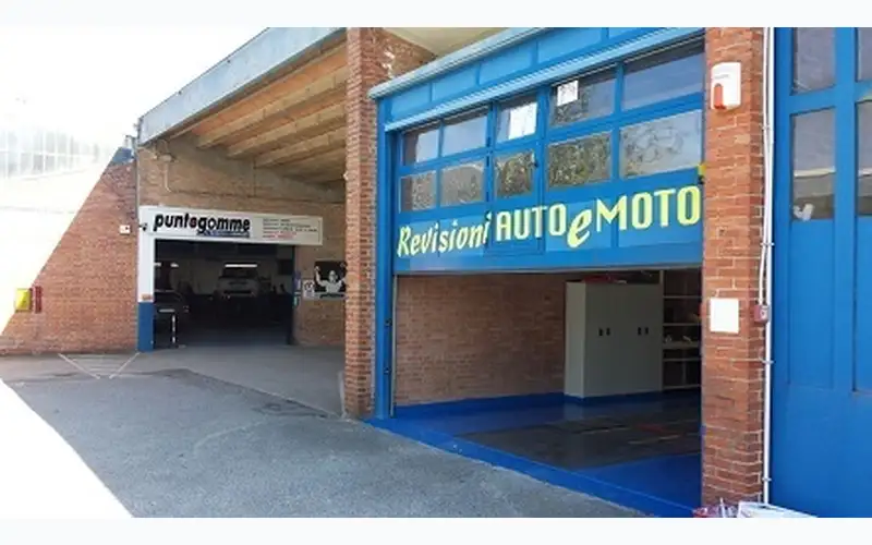 Foto dell'officina Revisions Center Udine Soc. Cons. R.L.