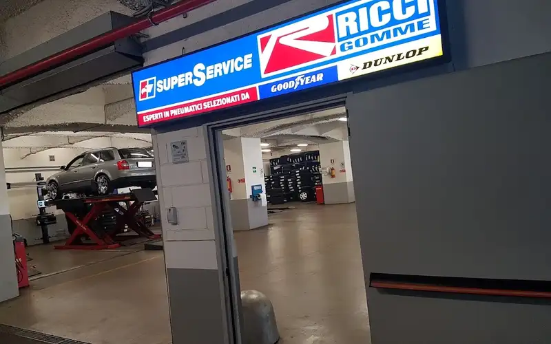 Foto dell'officina Ricci Gomme S.r.l.