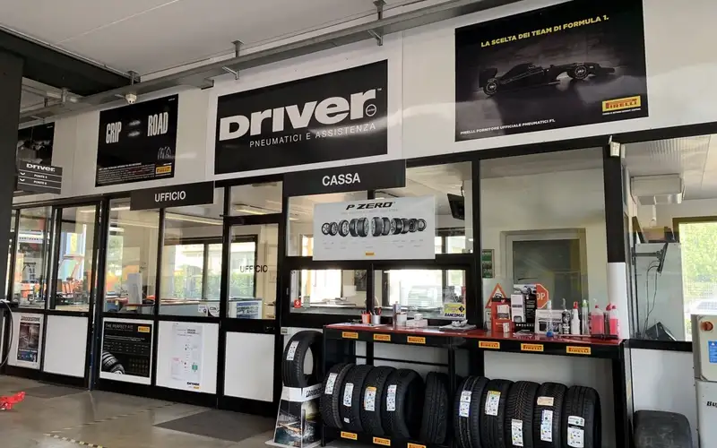 Foto dell'officina Riva Gomme S.r.l.
