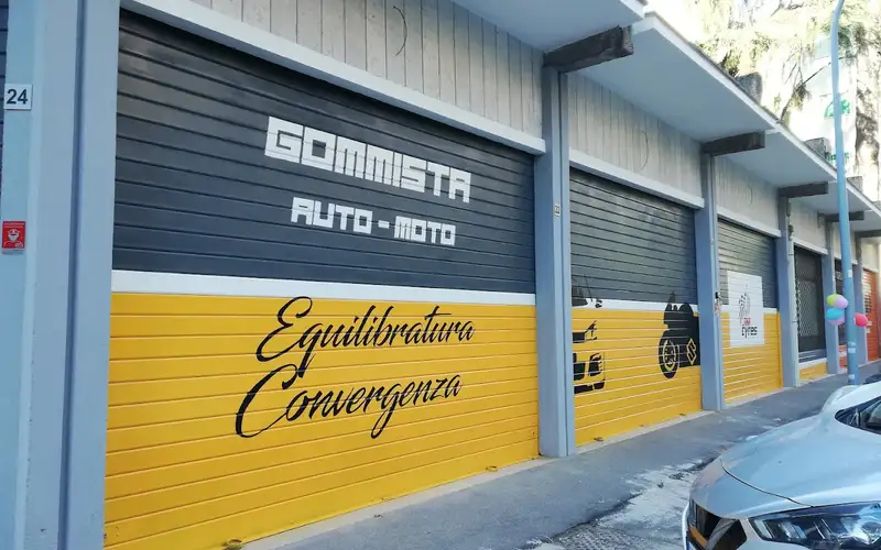 Foto dell'officina R.M. Tyres S.r.l.