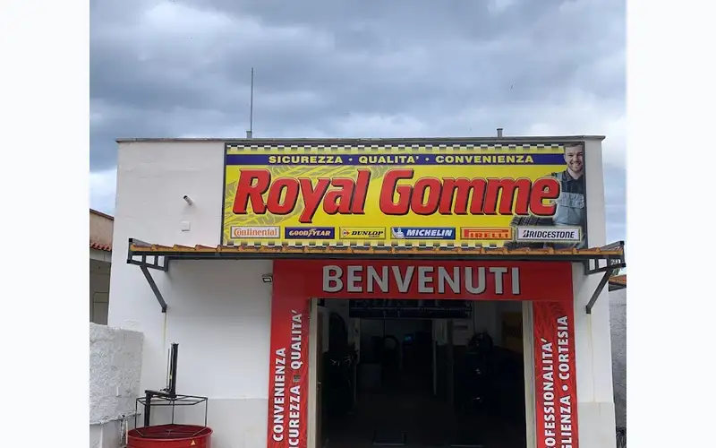 Foto dell'officina Royal Gomme - Carini