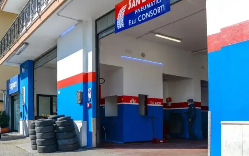 Foto dell'officina San Beach