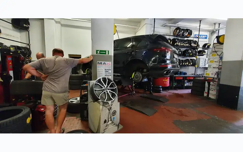 Foto dell'officina Sanremo Bella Gomme