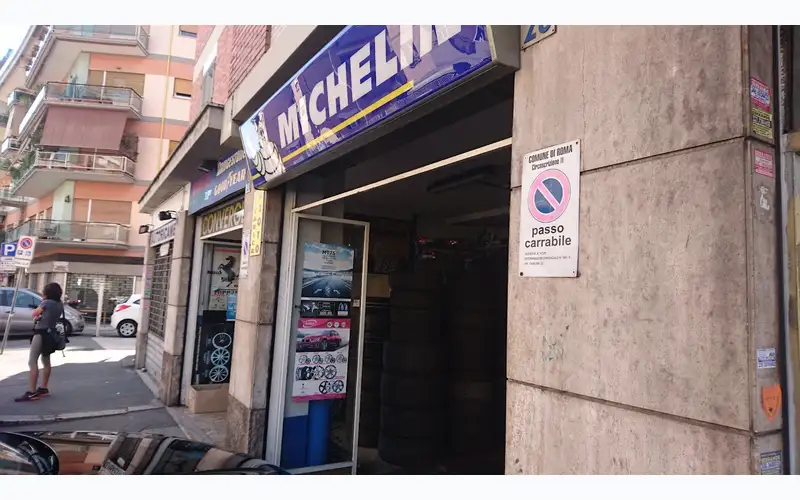Foto dell'officina Santese Fabrizio