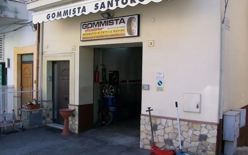 Foto dell'officina Santoro Giovanni