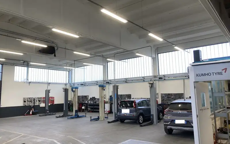 Foto dell'officina Scarabelli Due S.r.l.