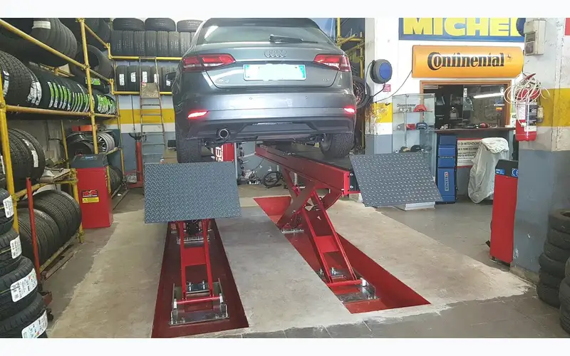 Foto dell'officina Scarsi Gomme Autoservice - BestDrive